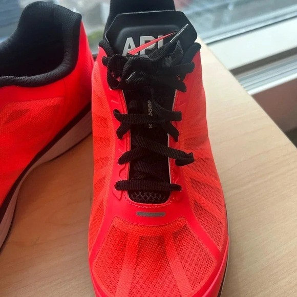 APL Men’s NWOT (Athletic Propulsion Labs) men’s new never worn runners size 10 - Picture 2 of 11